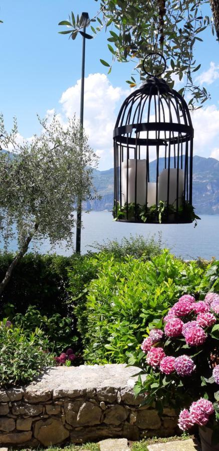 Villa Sul Lago Con Pontile Privato A Brenzone Sul Garda - Unique And Exclusive Eksteriør billede