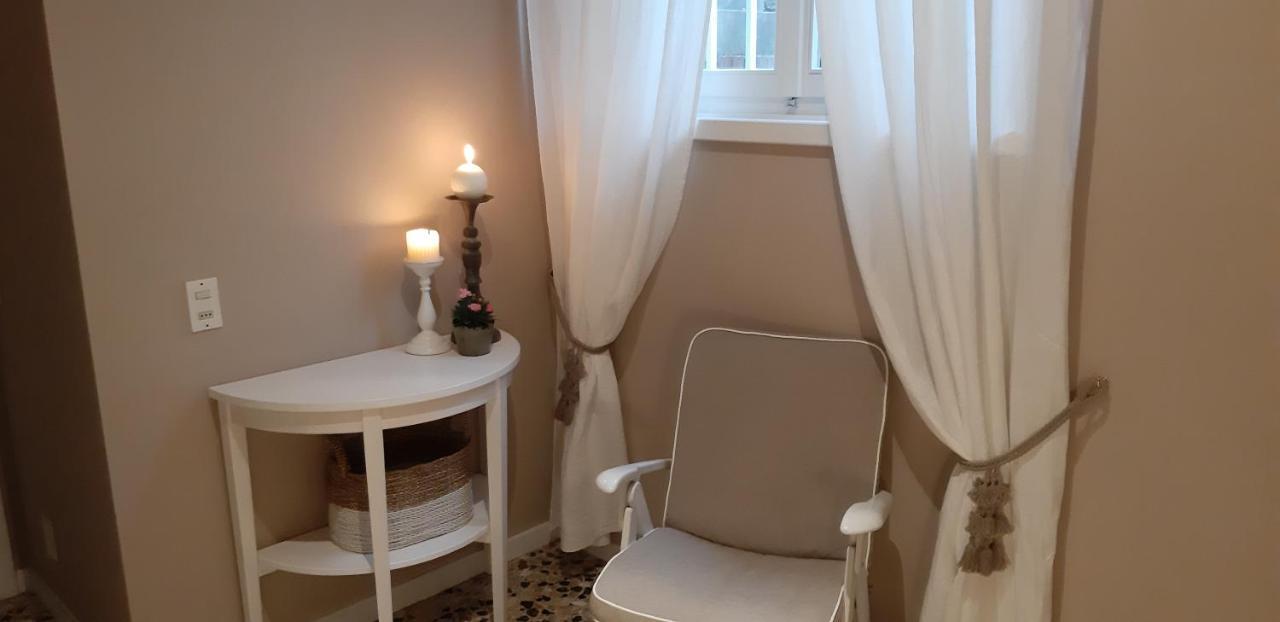 Villa Sul Lago Con Pontile Privato A Brenzone Sul Garda - Unique And Exclusive Eksteriør billede